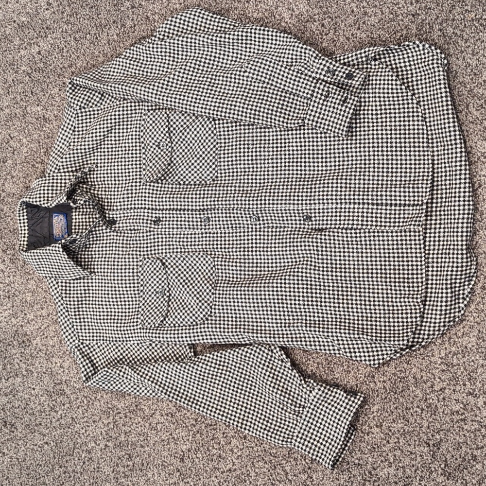 Pendleton medium - **Fit is small wool long sleeve shirt.